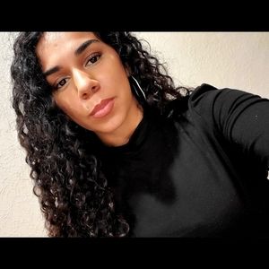 Meet your Posher, Melysa